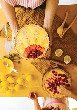 A picture of Nonna Nella's Sunshine Pie.