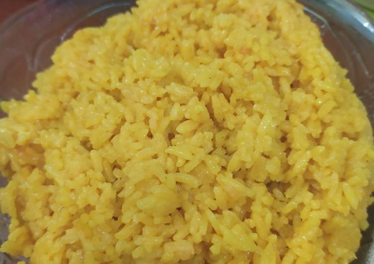 Bagaimana Membuat Nasi Kuning (Magic Com) Anti Gagal