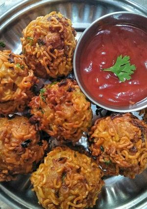 A picture of Maggi pakoda recipe.