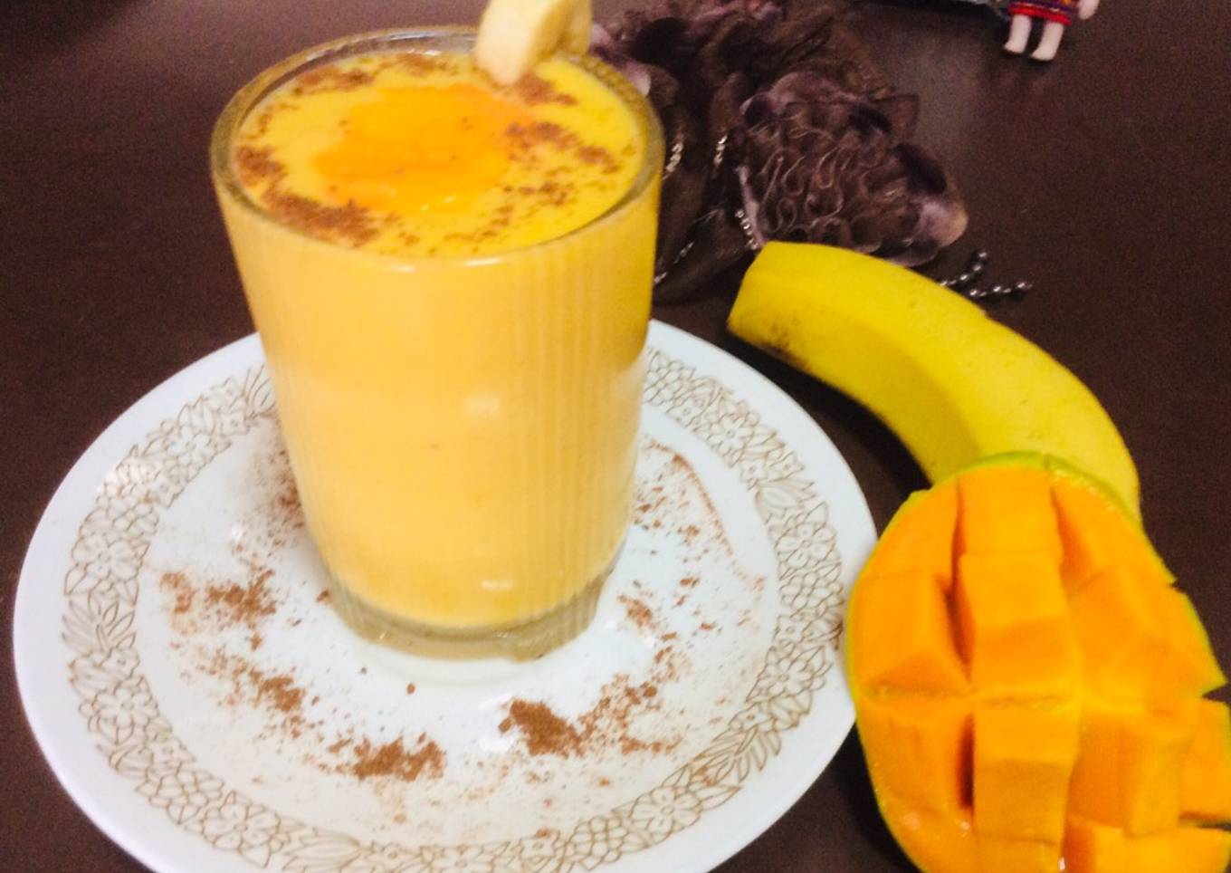 Mango banana shake (without sugar & ice)