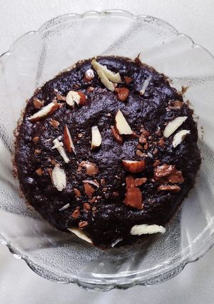 A picture of Brownie Cake.