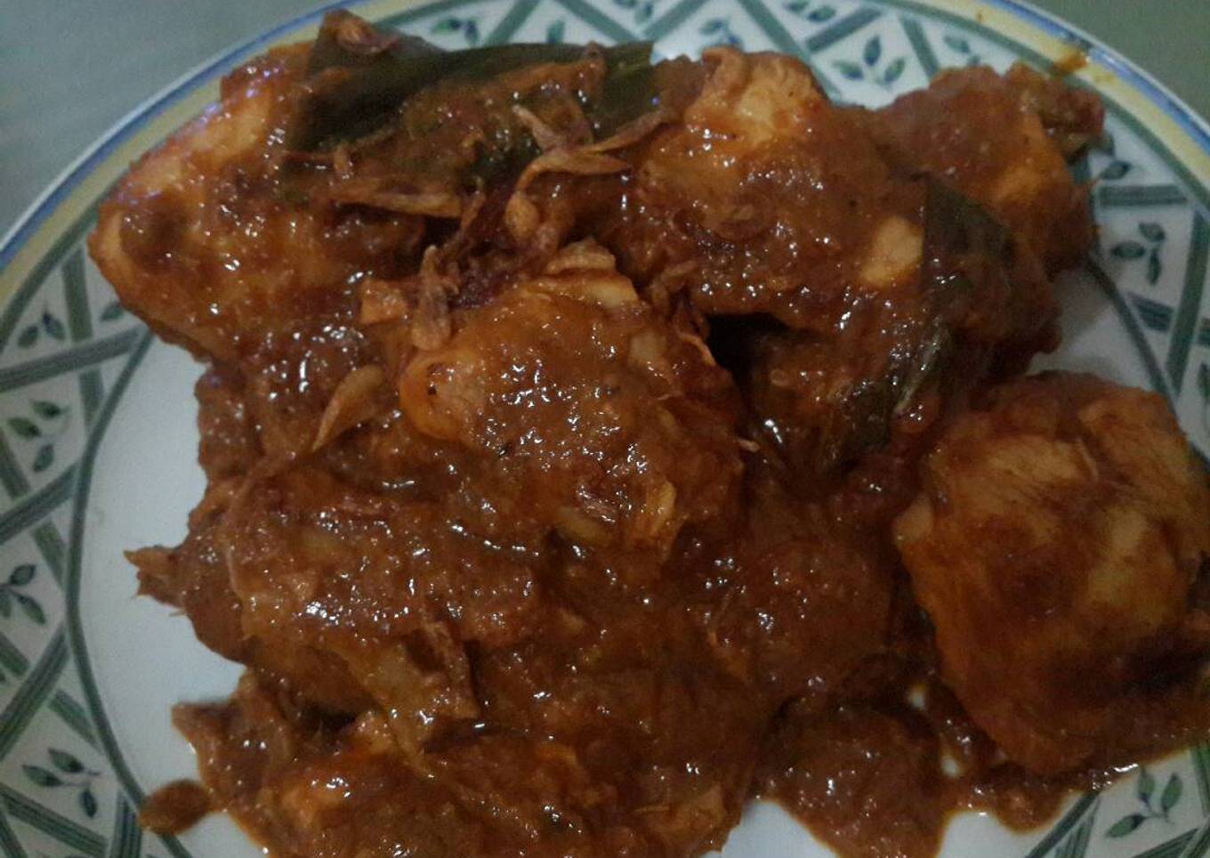 Ayam bumbu rendang