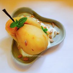 A picture of Saffron Poached Pears.