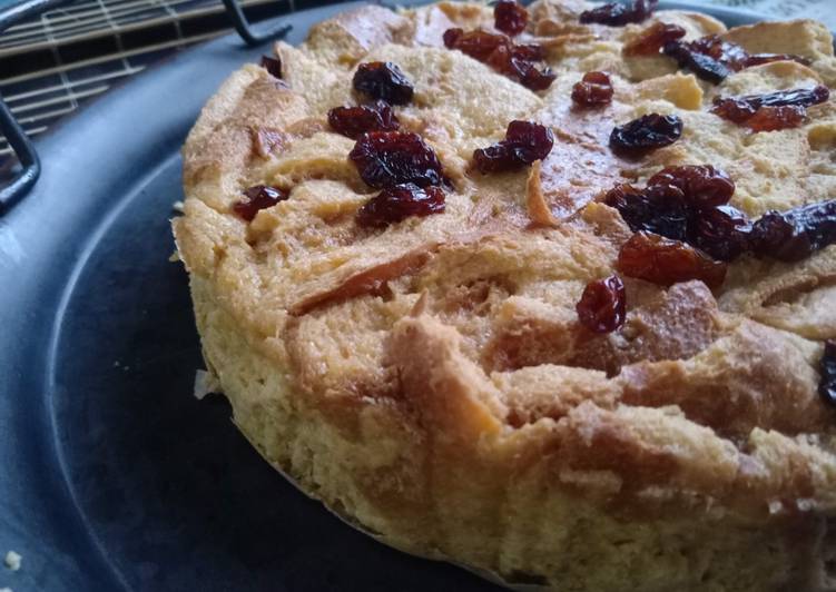 Langkah Mudah Memasak Puding Roti Manis yang Mudah