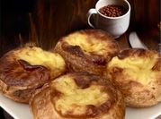 Una foto di brioche acqua