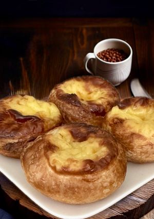 Foto di Pastel di Nata con Pasta Brioche