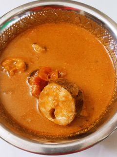 கிழங்கா மீன் குழம்பு(meen kulambu recipe in tamil) செய்முறை முக்கிய புகைப்படம்