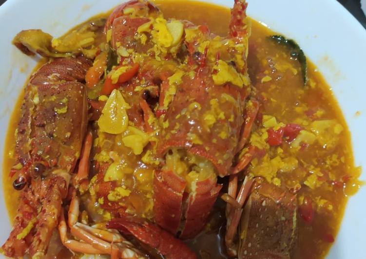 Bagaimana Membuat Lobster saus padang yang Enak Banget