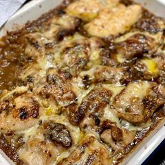 French onion baked chicken 🧅🍗 A picture of French onion baked chicken 🧅🍗.