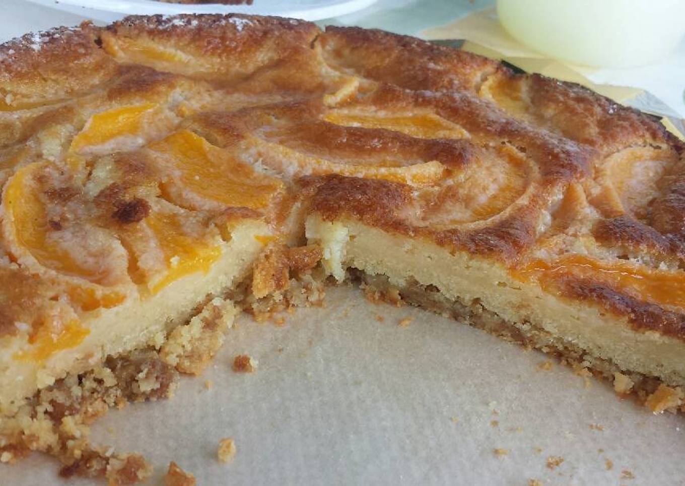 Tarta de melocotón y crema