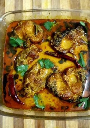 फिश करी (Fish curry recipe in Hindi) रेसिपी मुख्य फोटो