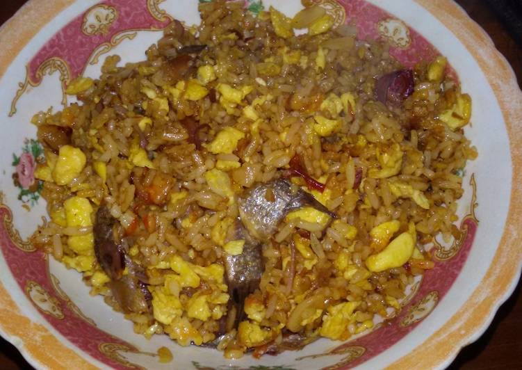 Cara Gampang Membuat Nasi goreng ikan asin, Bikin Ngiler