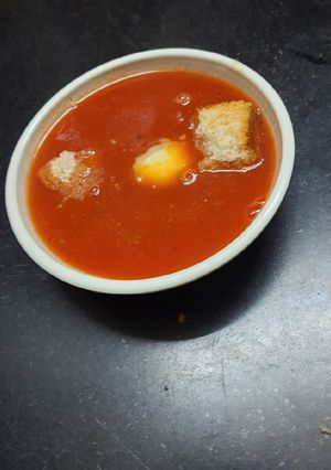 ટામેટો સૂપ (Tomato Soup Recipe in Gujarati) રેસીપી મુખ્ય ફોટો
