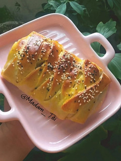 عکسی از دستور اشترودل مرغ 🥖🍗