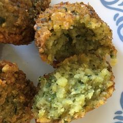 A picture of Falafel with tahini dip#summerchallenge2.