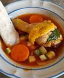 CALDO DE POLLO ROJO 🍗