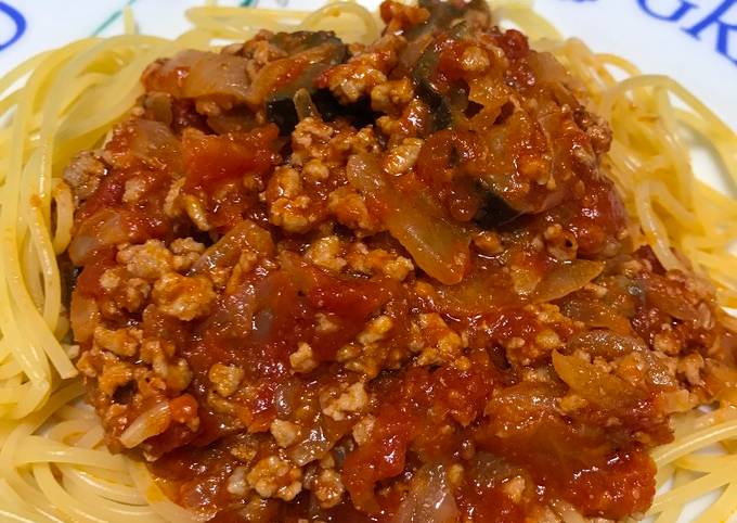 How to Prepare Favorite Meat sauce pasta