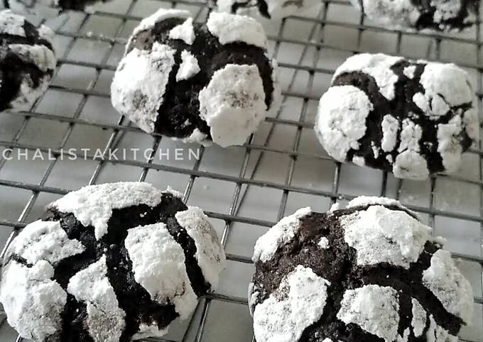 Brownie Crinkle Cookies