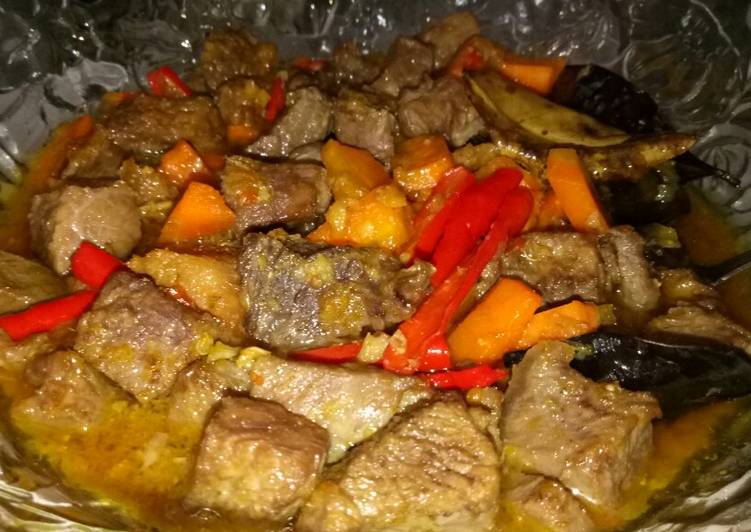 Krengsengan Daging