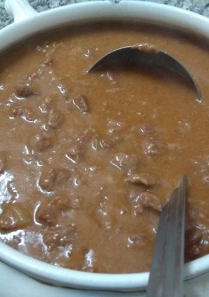 Una foto de Goulash con arroz