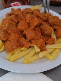 Una foto de Carne en salsa de almendras