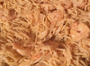 Una foto de Spaghetti con crema chipotle y camarones
