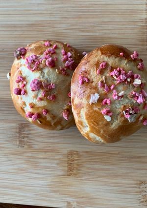 Une photo de Briochette Butchy aux pralines roses