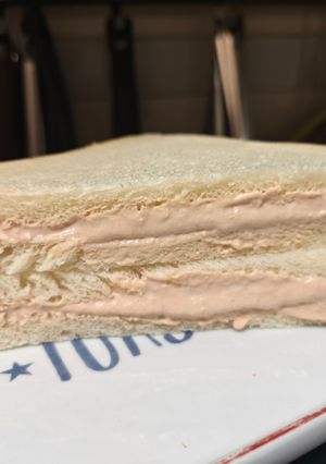Una foto de Relleno para sándwich de atún con tomate estilo Rodilla