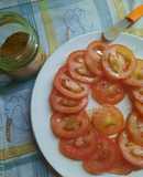 Ensalada de tomate con curry