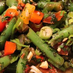 A picture of Thai Green Bean Salad.