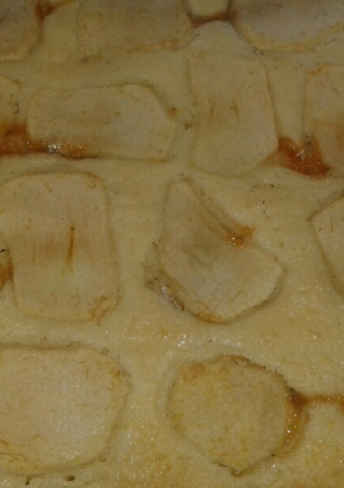 Una foto de Torta de manzana y dulce de leche