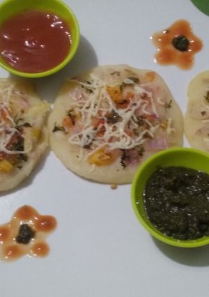 मिनी चीज रवा उत्तपा रेसिपी चे मुख्य फोटो 