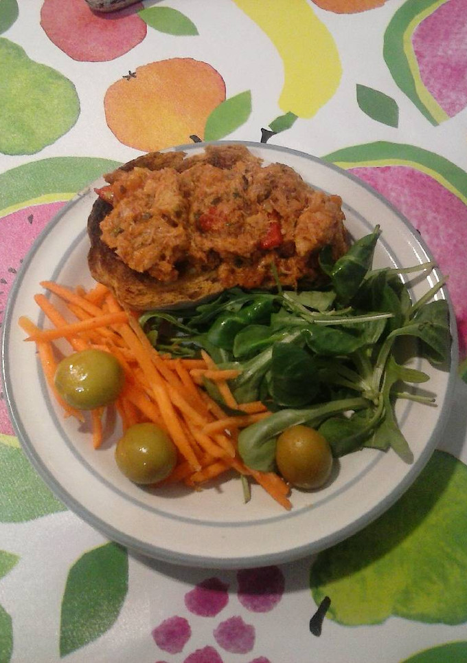 Una foto de Ensalada mini y tapa
