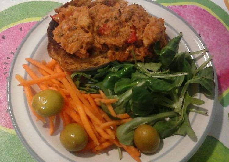 Ensalada mini y tapa