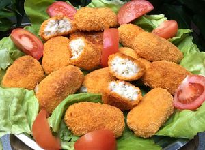 Una foto de CROQUETAS O BOMBAS DE ARROZ 💣
