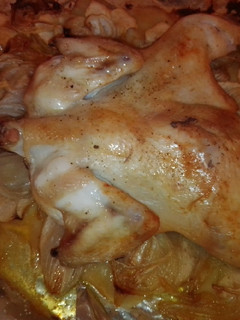 Una foto de Pollo al horno con manzana a la sidra
