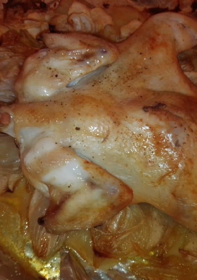 Una foto de Pollo al horno con manzana a la sidra