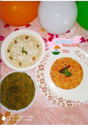 टोमेटो -केरोट पुलाव, शाही पनीर कोरमा और पालक पराठा रेसिपी मुख्य फोटो