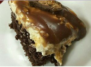 صورة لوصفة كيكة السنيكرز