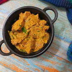A picture of Malai Soya chaap curry.