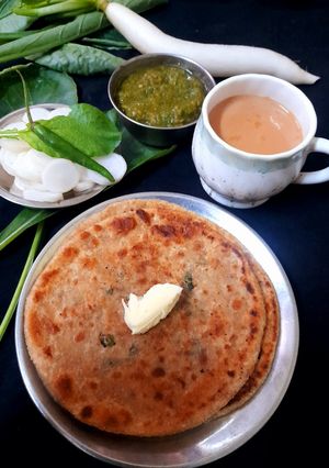 मूली का पराठा (Mooli ka paratha recipe in hindi) रेसिपी मुख्य फोटो