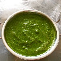 A picture of Coriander and Mint Chutney (Green Chutney).
