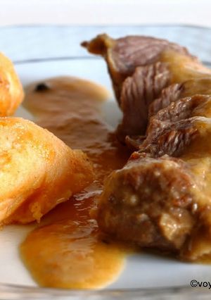 Foto principal de Carrillera  de cerdo guisada con quenelle de patata