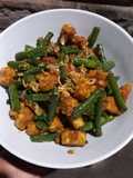 Tumis kacang panjang & tempe bumbu rebon