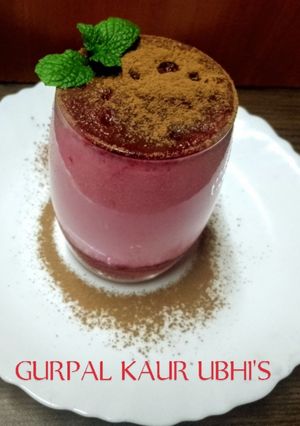 A picture of Bloody rose milkshake.