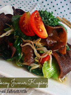 Foto resep Tumis Pakcoy Jamur Kuping