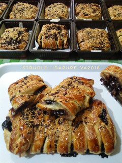 Foto resep Choco Banana Cheese Strudel