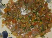Una foto de cebolla y aji escabeche