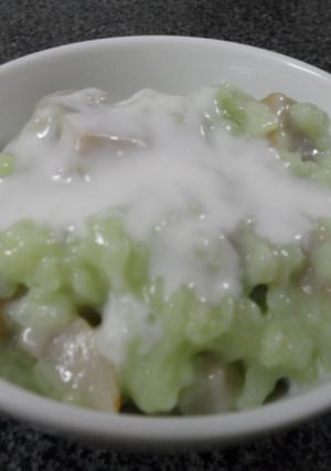 Hình của món Chè khoai môn sữa tươi.