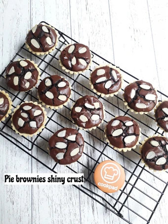 Langkah Mudah untuk Menyiapkan Resep Pie brownies shiny crust yang Menggugah Selera Anti Ribet, Mantap Sekali